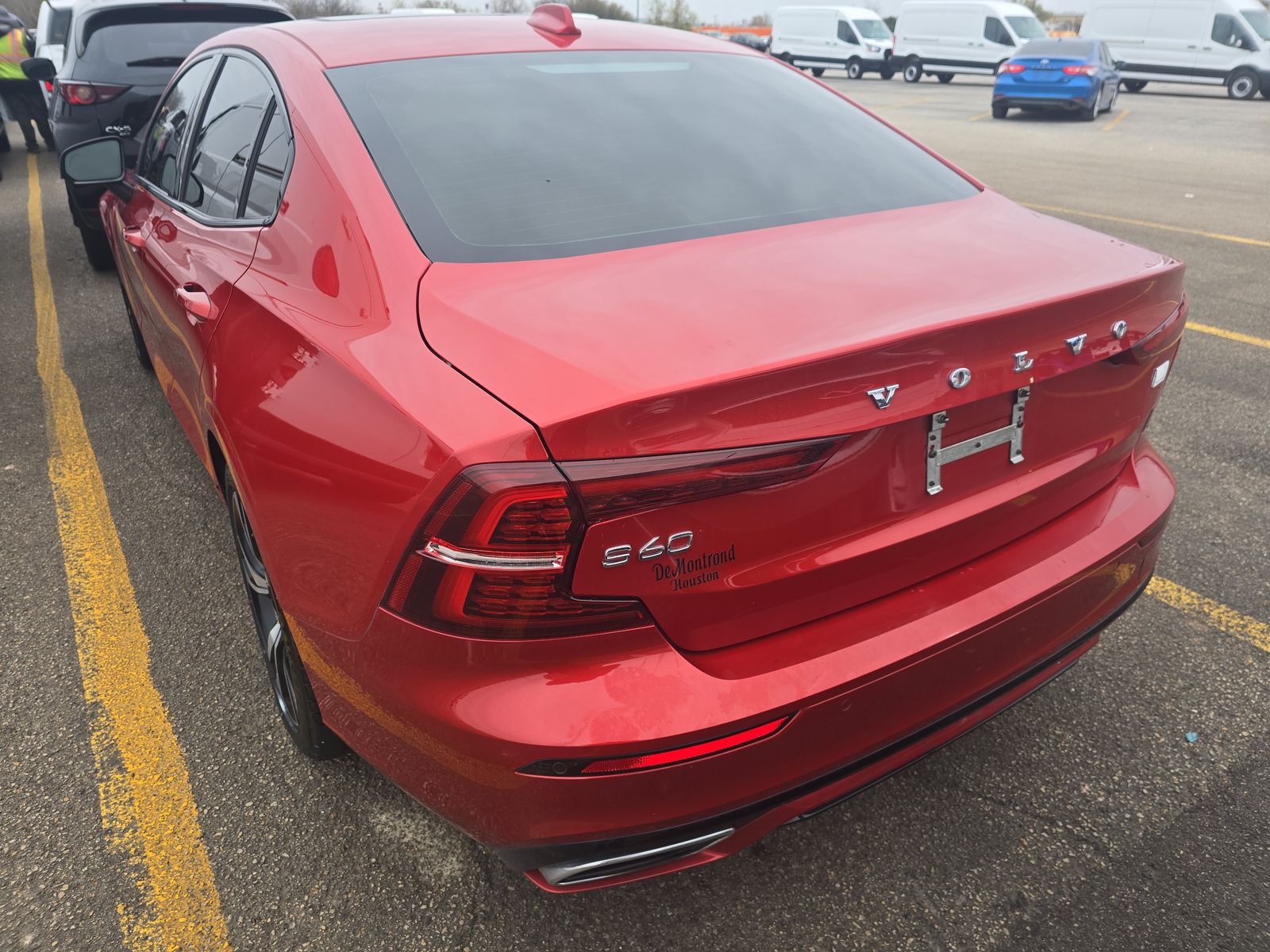 2022 Volvo S60 Recharge T8 R-Design Expression AWD