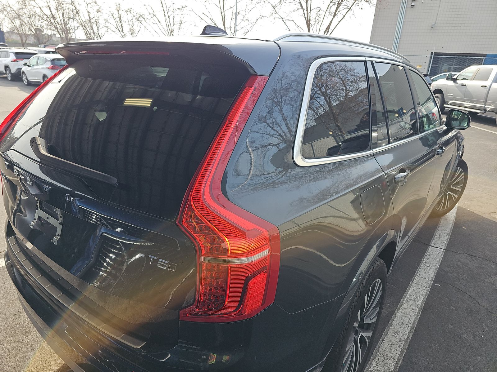 2021 Volvo XC90 T5 Momentum AWD