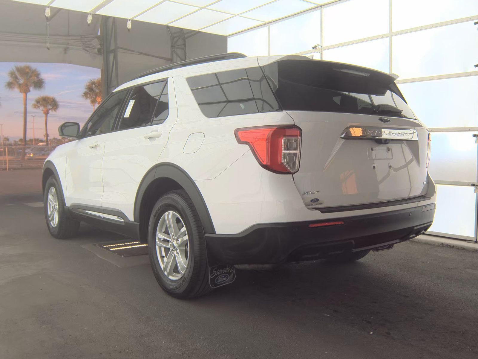 2020 Ford Explorer XLT AWD
