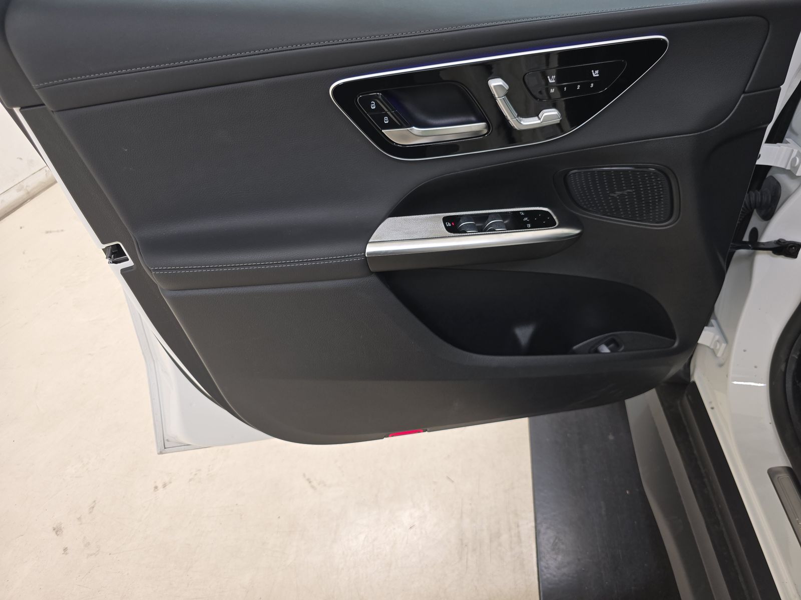 2025 Mercedes-Benz GLC GLC 300 RWD