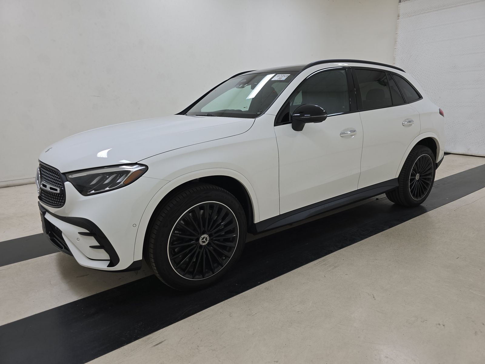 2025 Mercedes-Benz GLC GLC 300 RWD