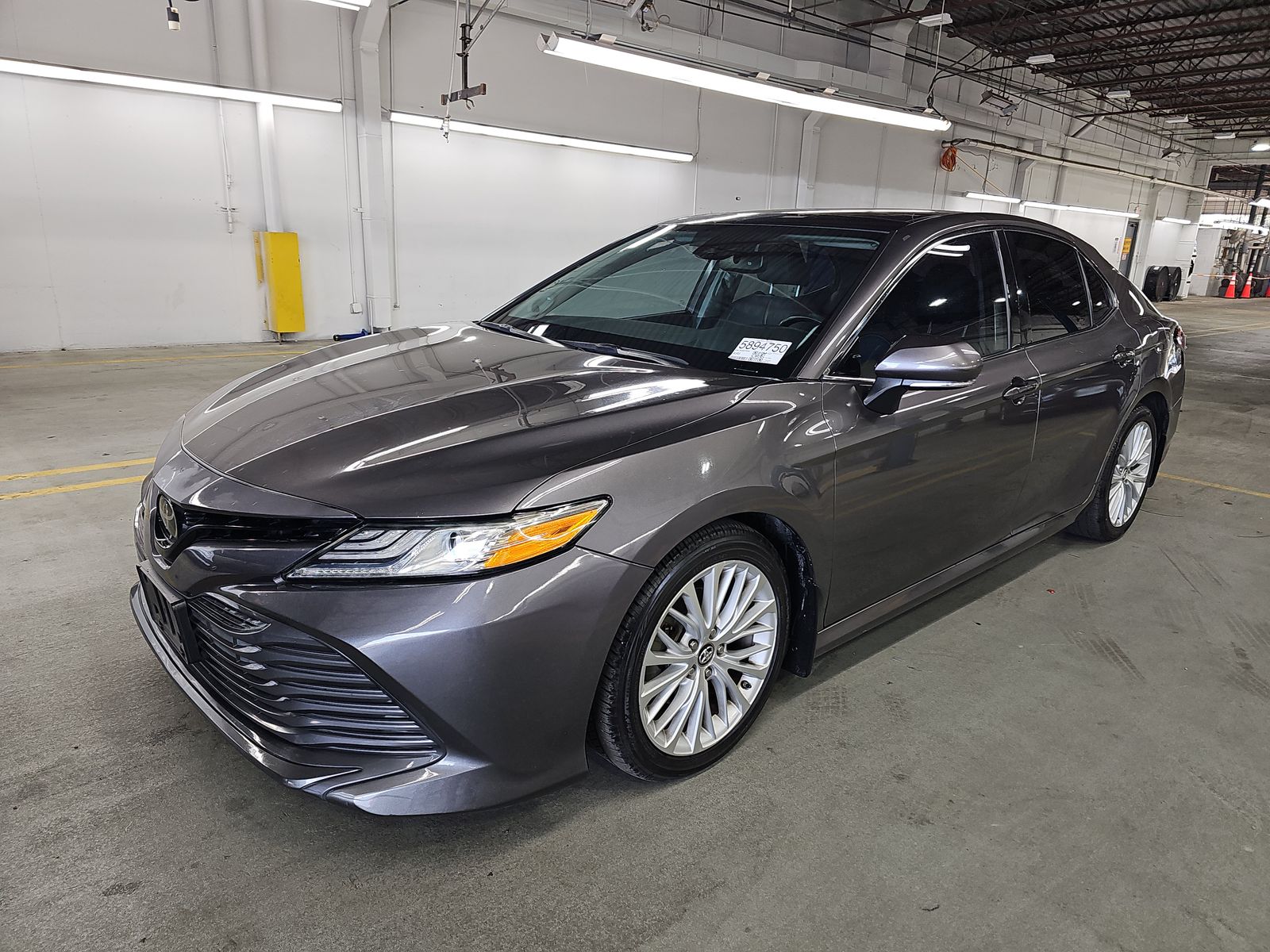 2019 Toyota Camry XLE FWD
