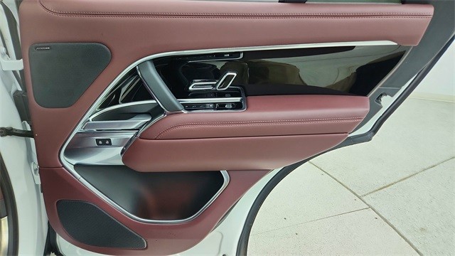 2023 Land Rover Range Rover SE AWD