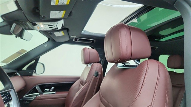 2023 Land Rover Range Rover SE AWD