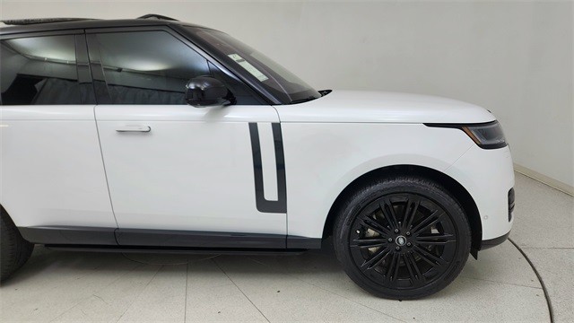 2023 Land Rover Range Rover SE AWD