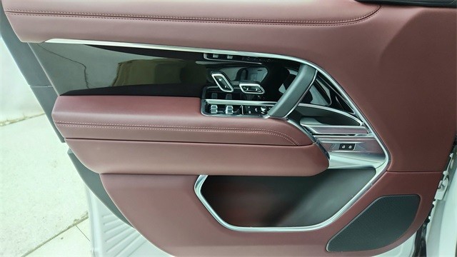 2023 Land Rover Range Rover SE AWD