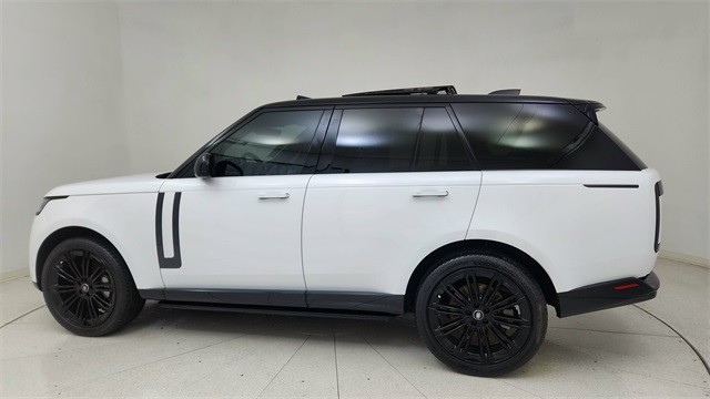2023 Land Rover Range Rover SE AWD