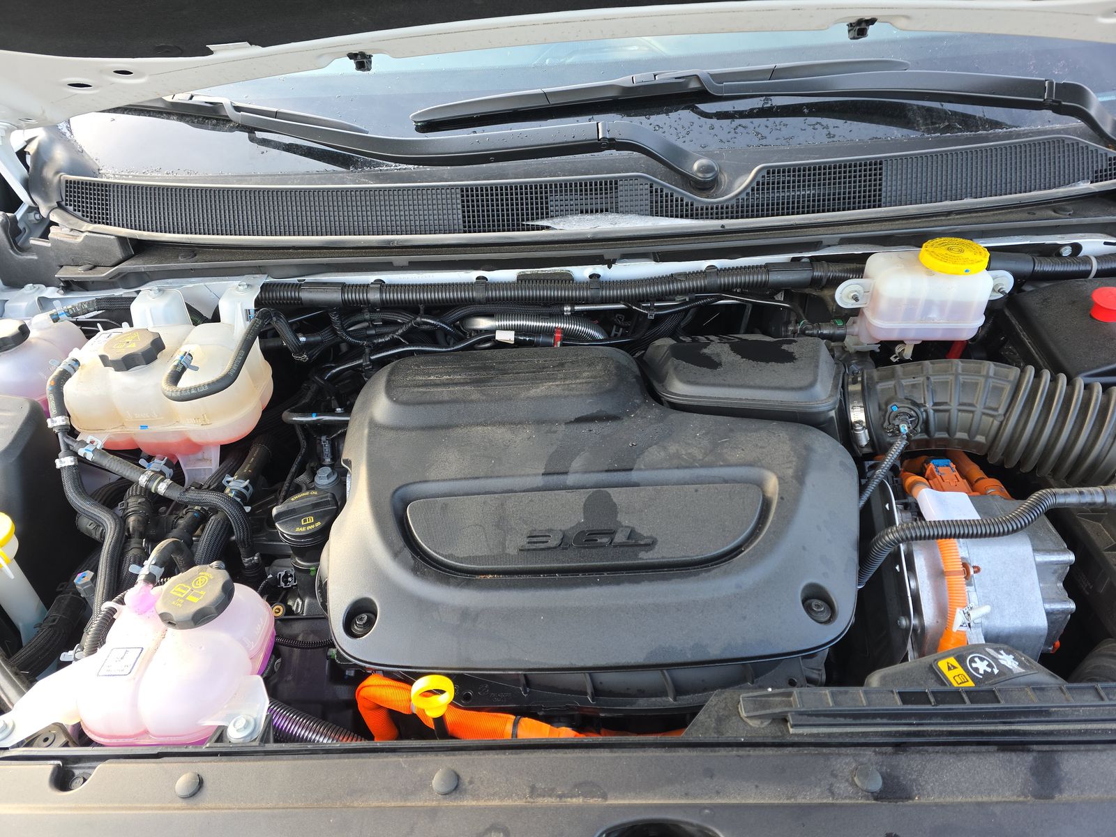 2025 Chrysler Pacifica Hybrid Select FWD