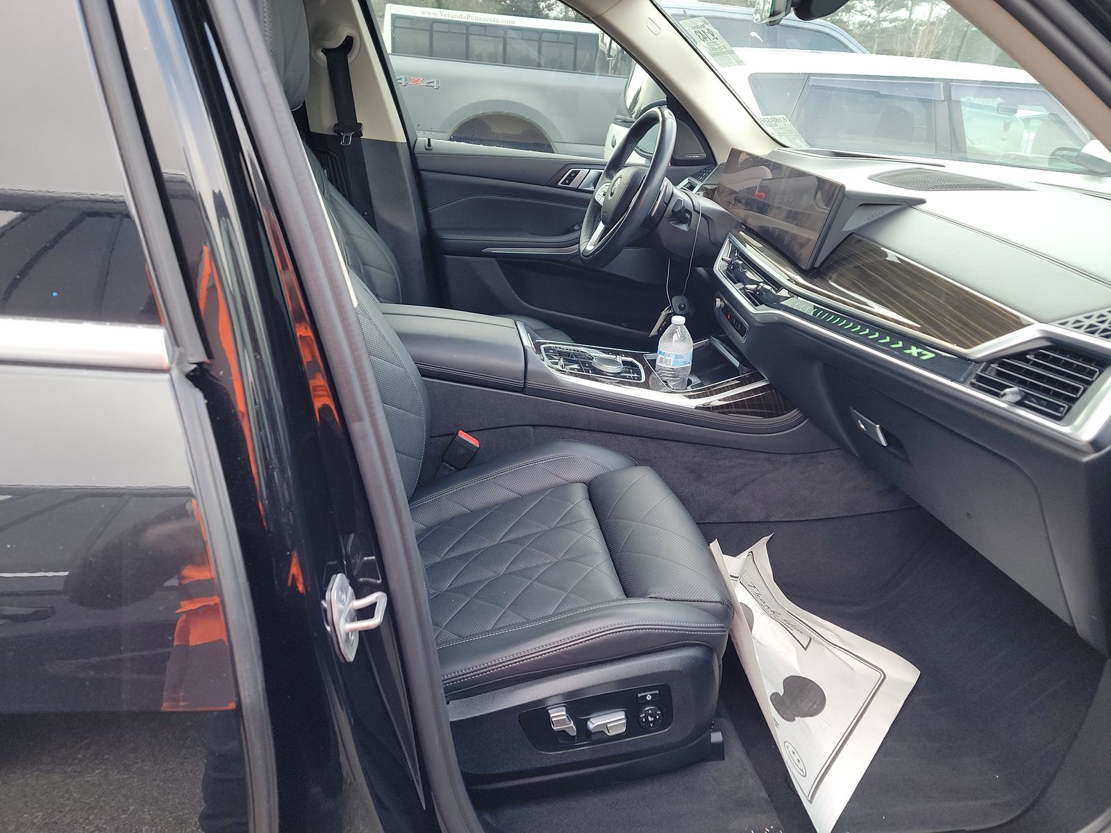 2023 BMW X7 xDrive40i AWD