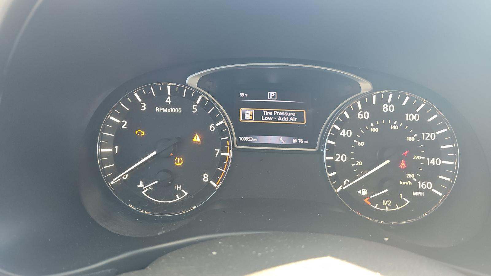 2017 Nissan Pathfinder SL FWD