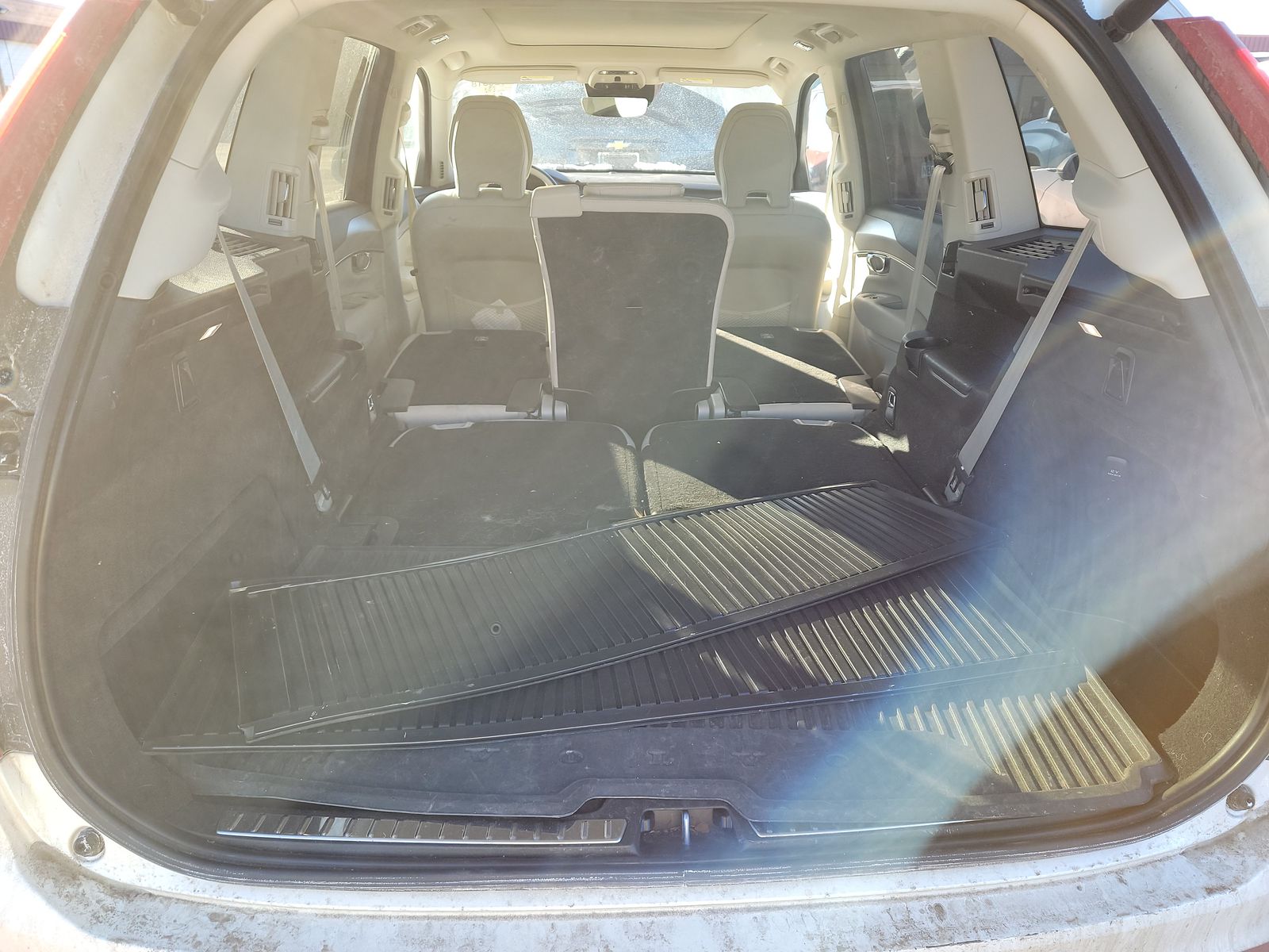 2022 Volvo XC90 T5 Momentum AWD