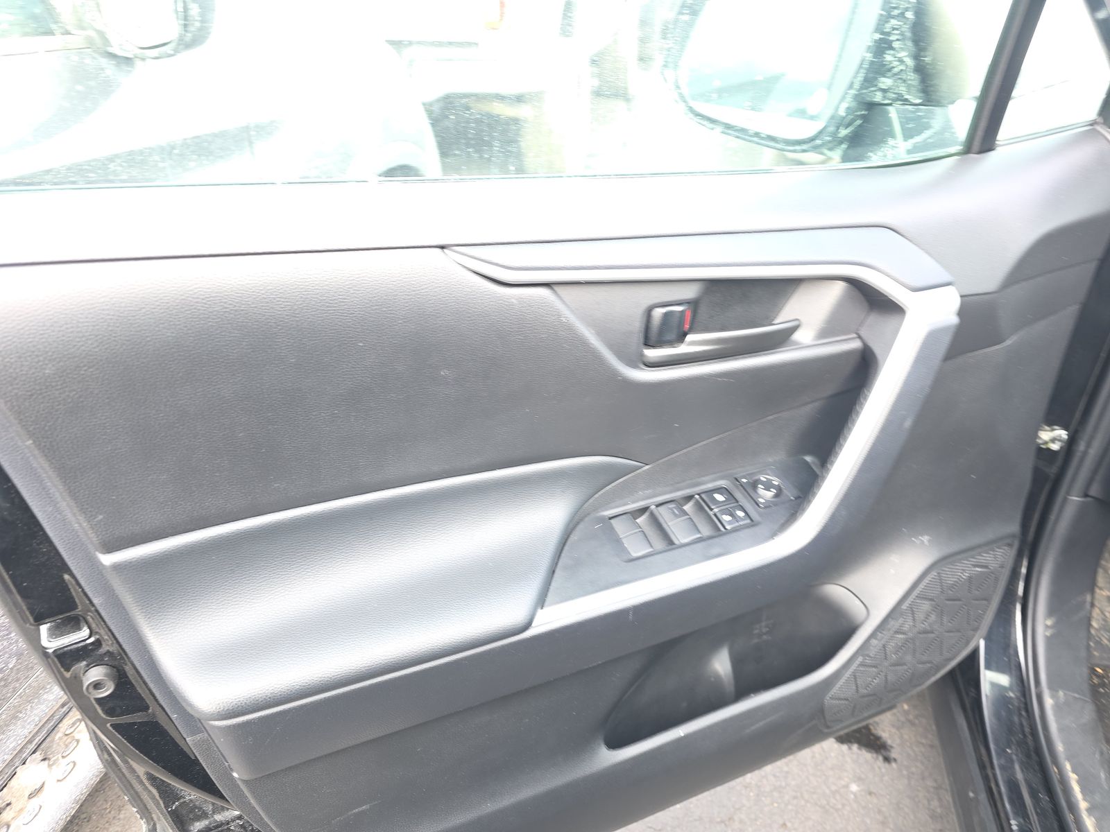 2024 Toyota RAV4 LE AWD