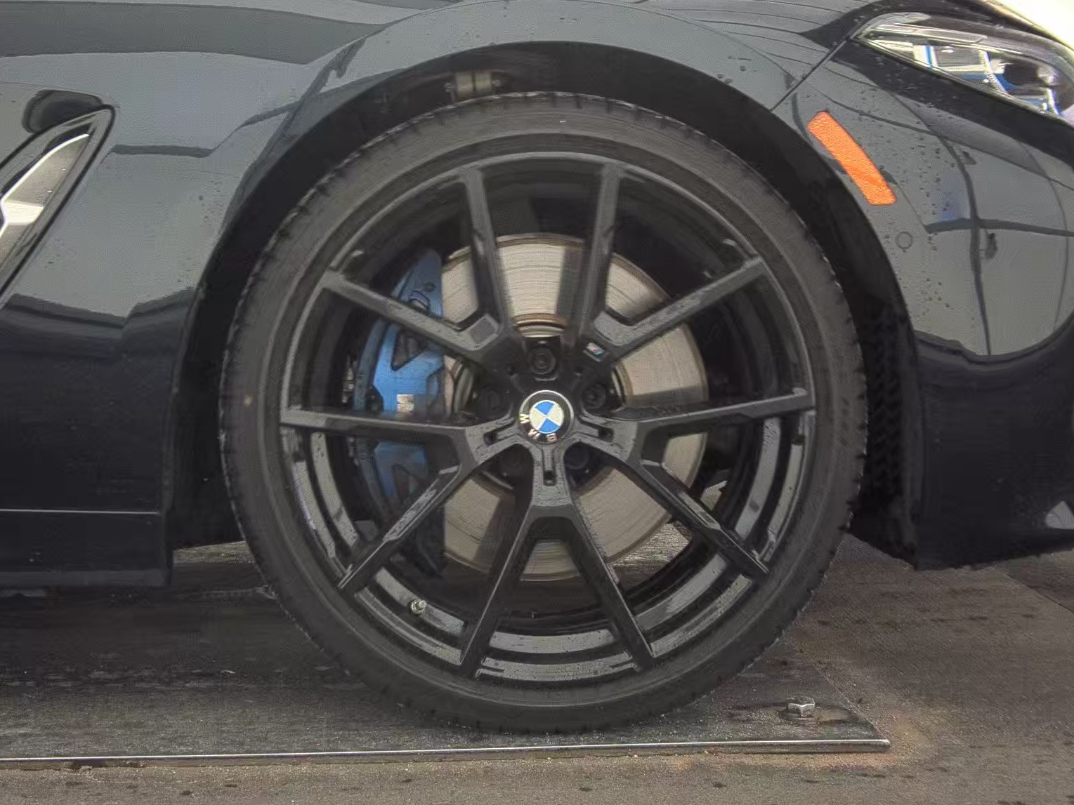 2024 BMW 8 Series 840i RWD