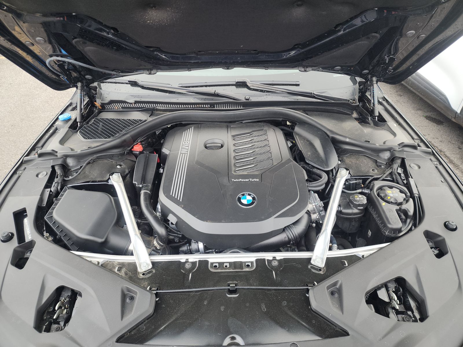 2024 BMW 8 Series 840i RWD