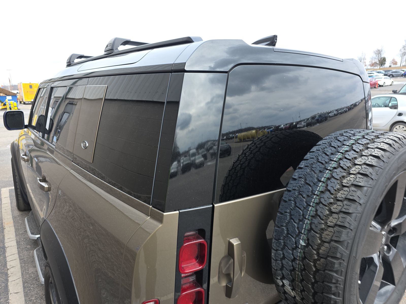 2020 Land Rover Defender 110 First Edition AWD