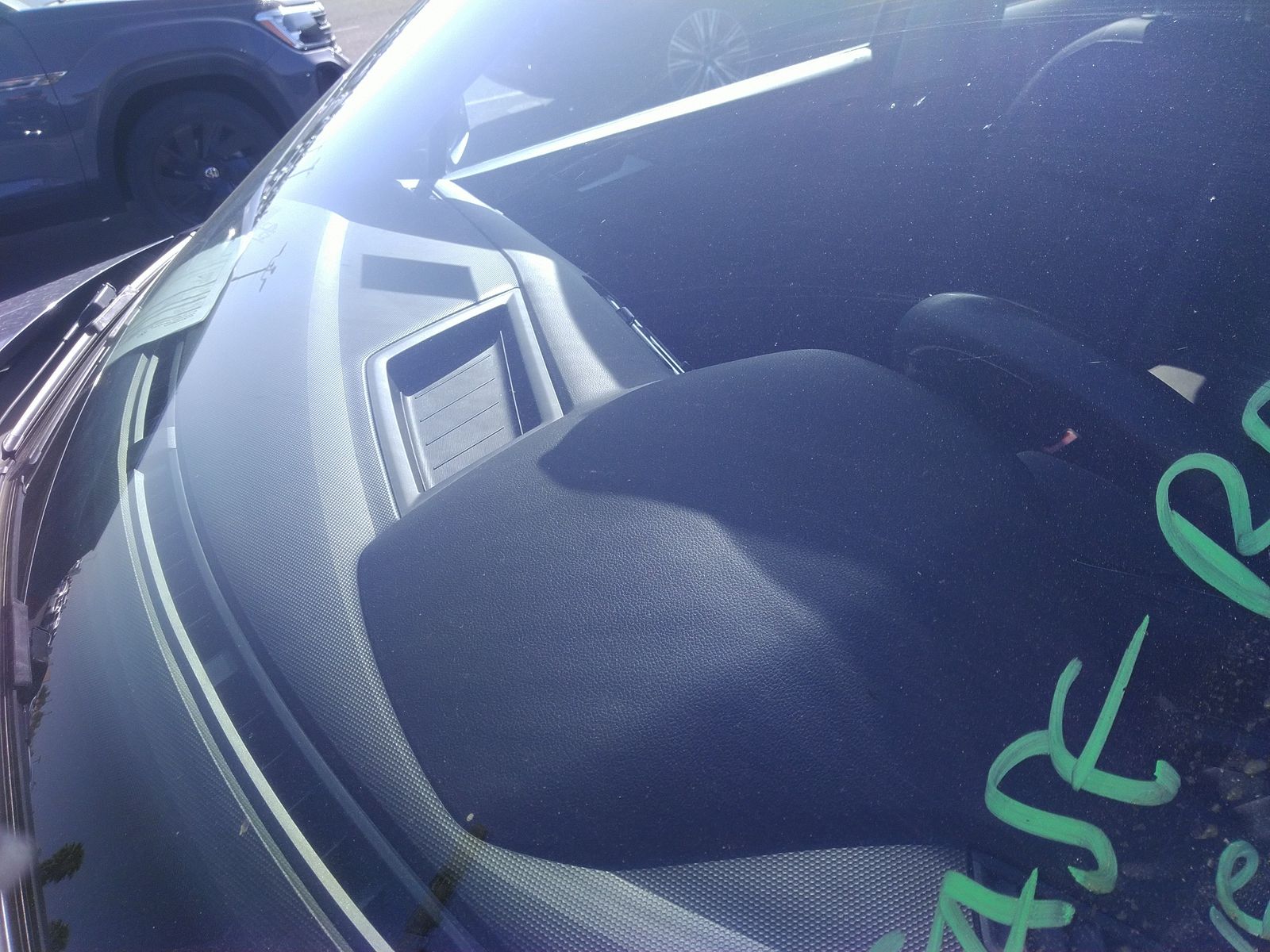 2022 Volkswagen Tiguan 2.0T SE FWD