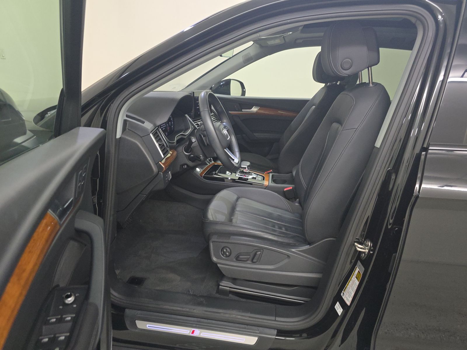 2023 Audi Q5 S line Premium Plus AWD