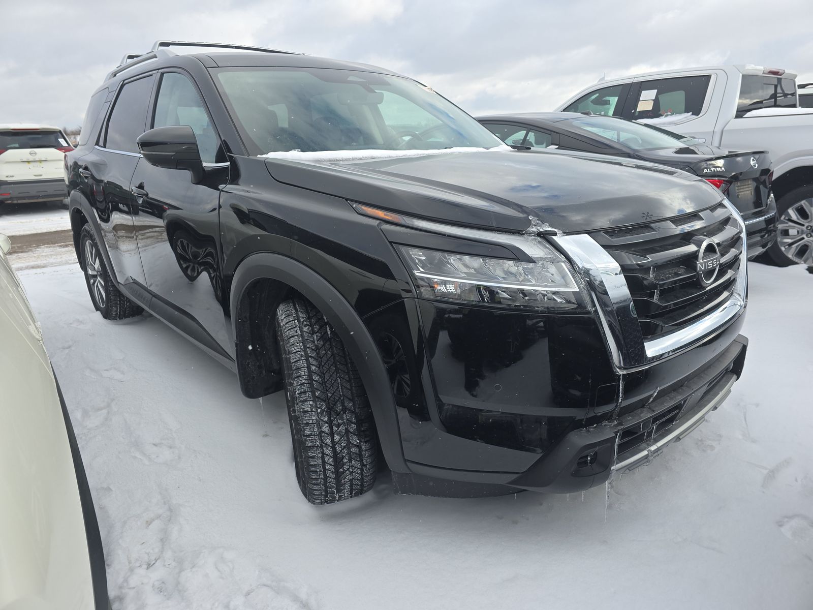 2023 Nissan Pathfinder SL AWD