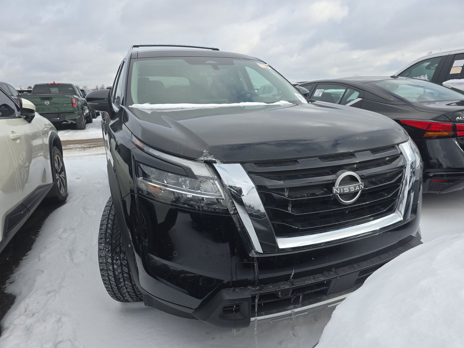 2023 Nissan Pathfinder SL AWD