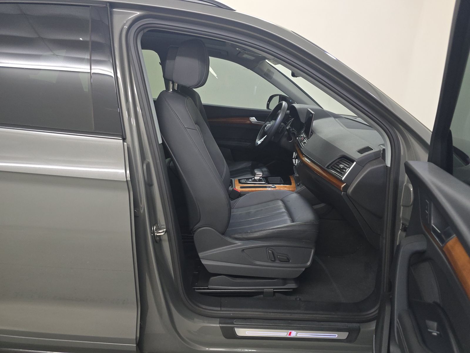 2023 Audi Q5 S line Premium Plus AWD