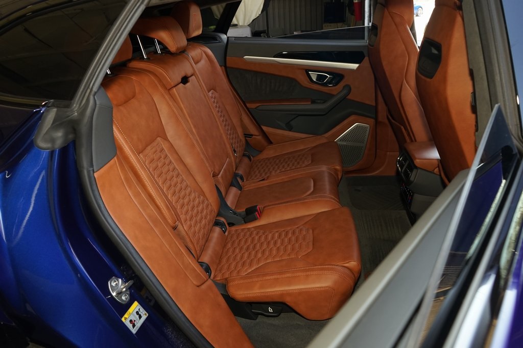 2019 Lamborghini Urus Base AWD