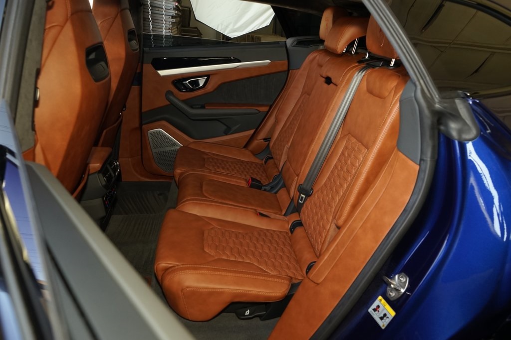 2019 Lamborghini Urus Base AWD