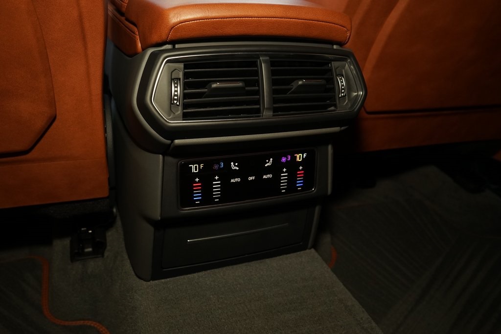 2019 Lamborghini Urus Base AWD