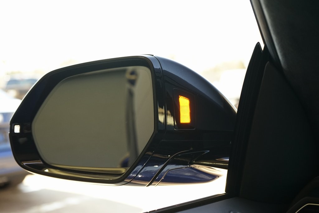 2019 Lamborghini Urus Base AWD