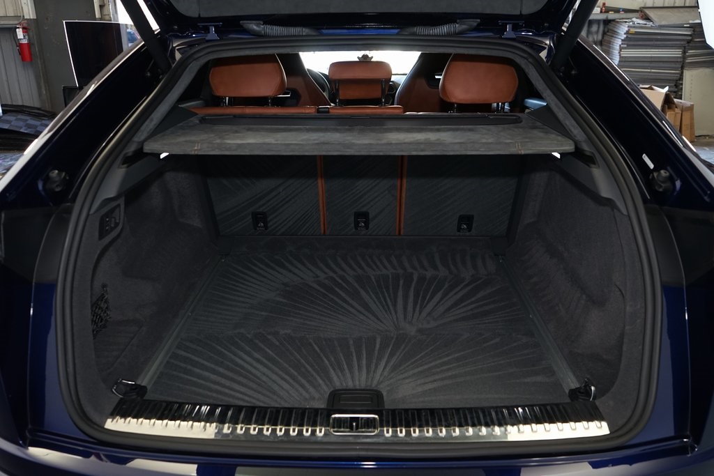 2019 Lamborghini Urus Base AWD