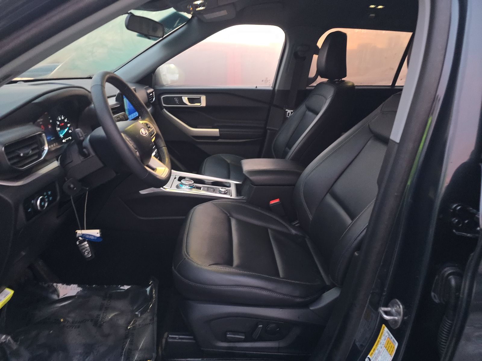 2023 Ford Explorer XLT AWD