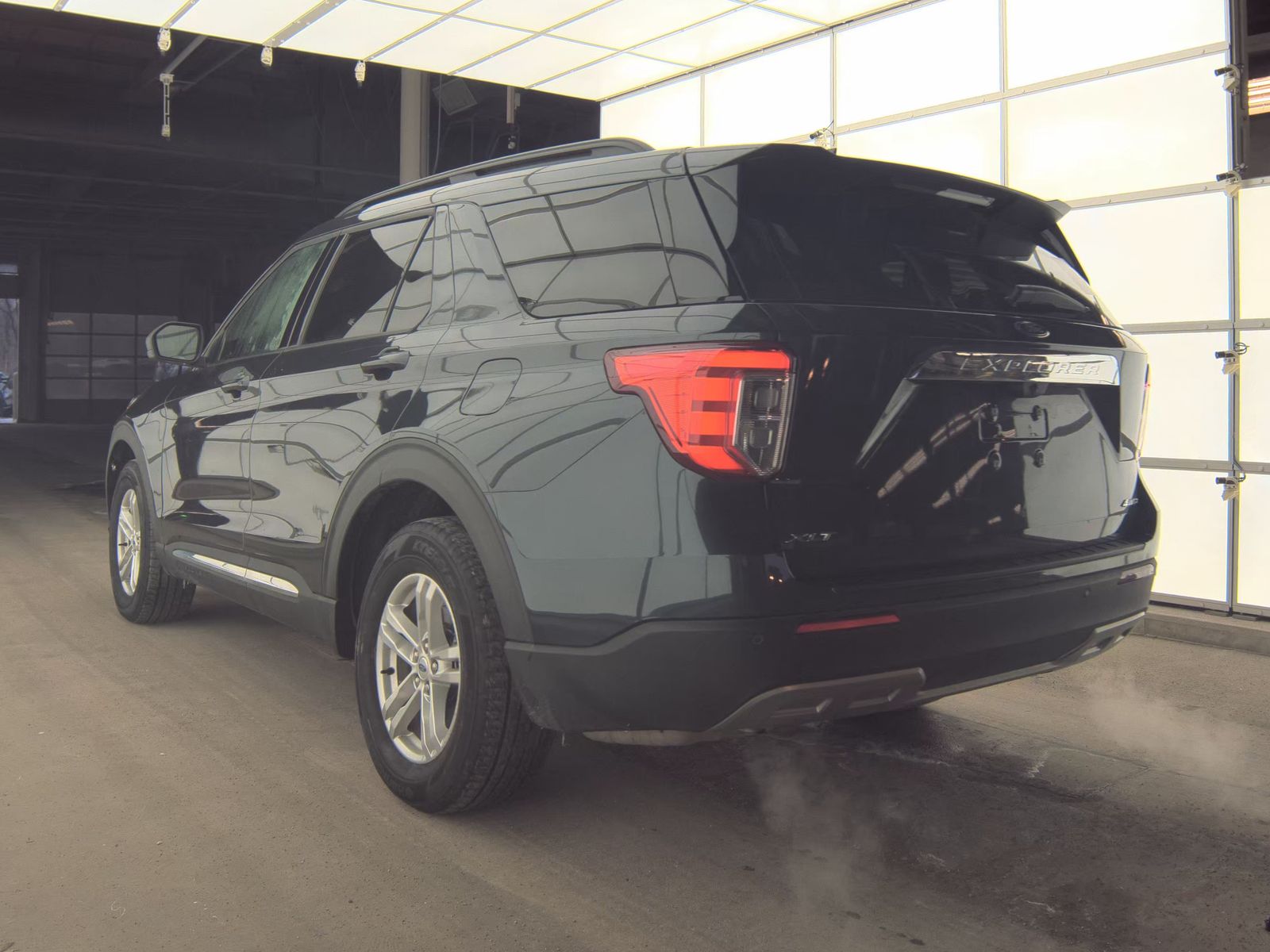 2023 Ford Explorer XLT AWD