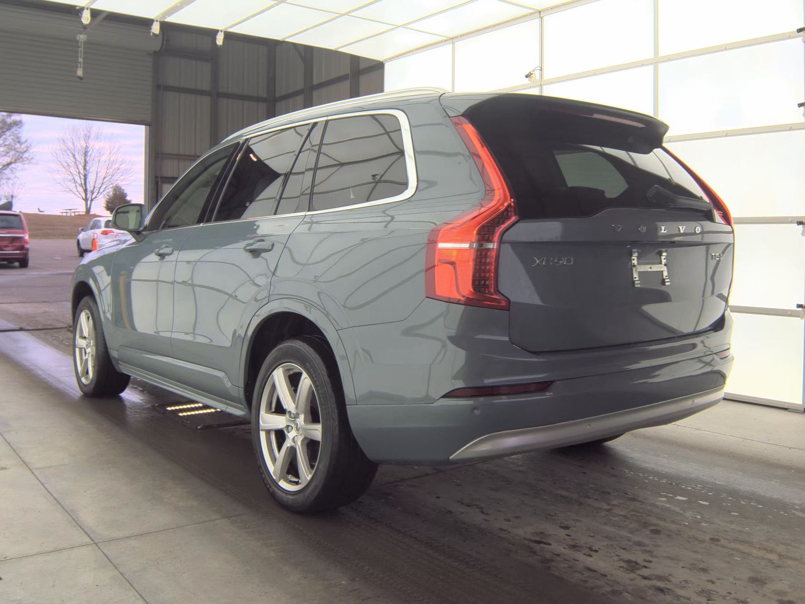 2022 Volvo XC90 T5 Momentum AWD