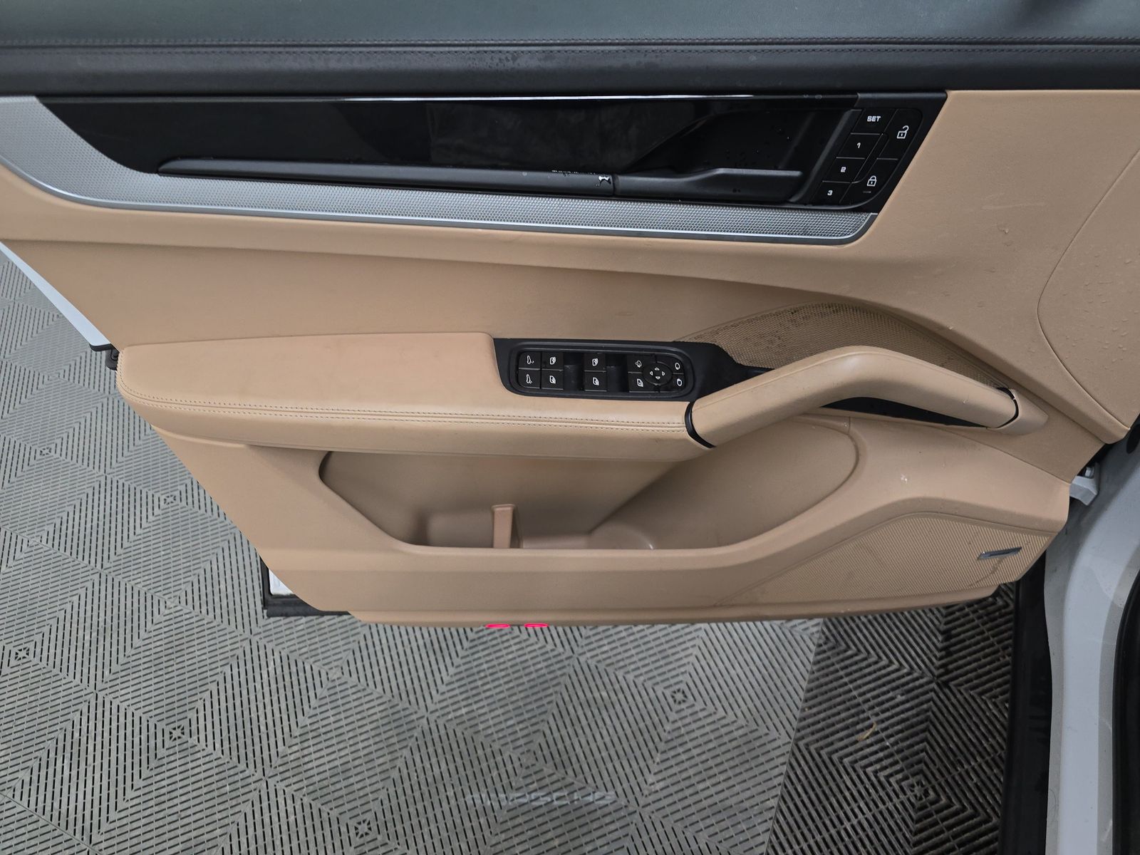 2024 Porsche Cayenne Base AWD