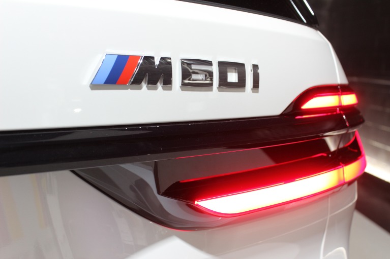 2024 BMW X7 M60i AWD