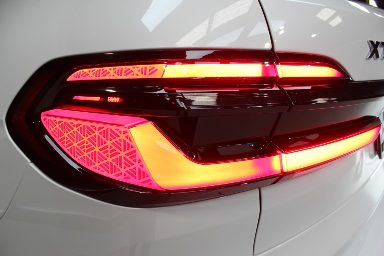 2024 BMW X7 M60i AWD