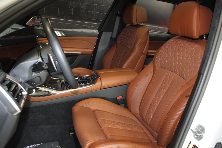 2024 BMW X7 M60i AWD