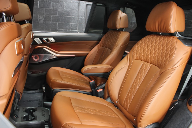 2024 BMW X7 M60i AWD