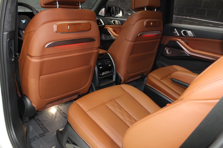 2024 BMW X7 M60i AWD