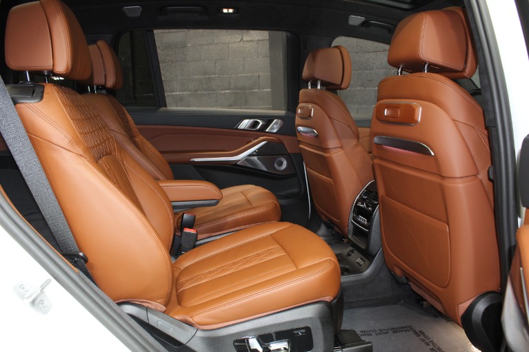 2024 BMW X7 M60i AWD