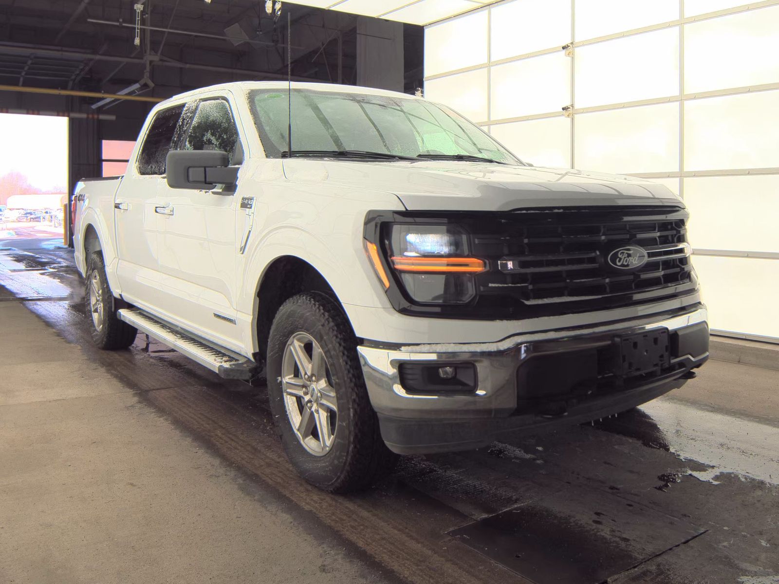 2025 Ford F-150 Hybrid XLT AWD