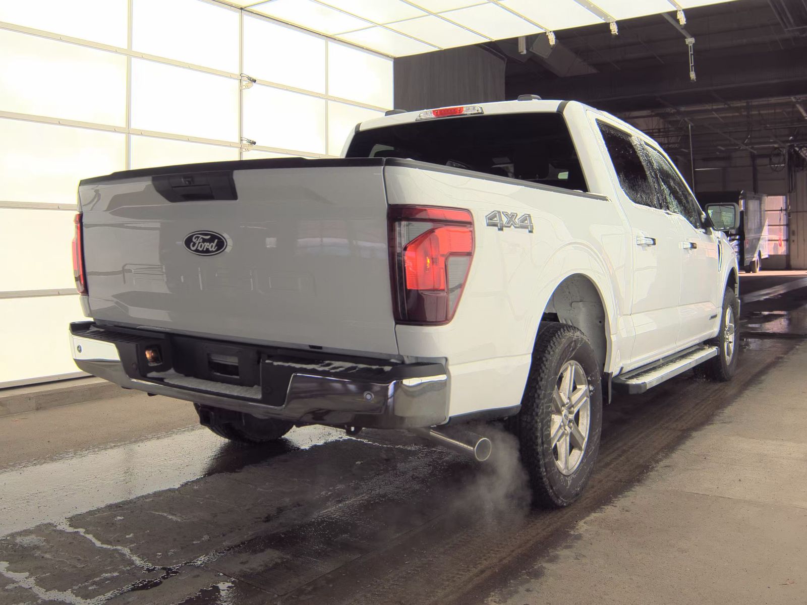 2025 Ford F-150 Hybrid XLT AWD