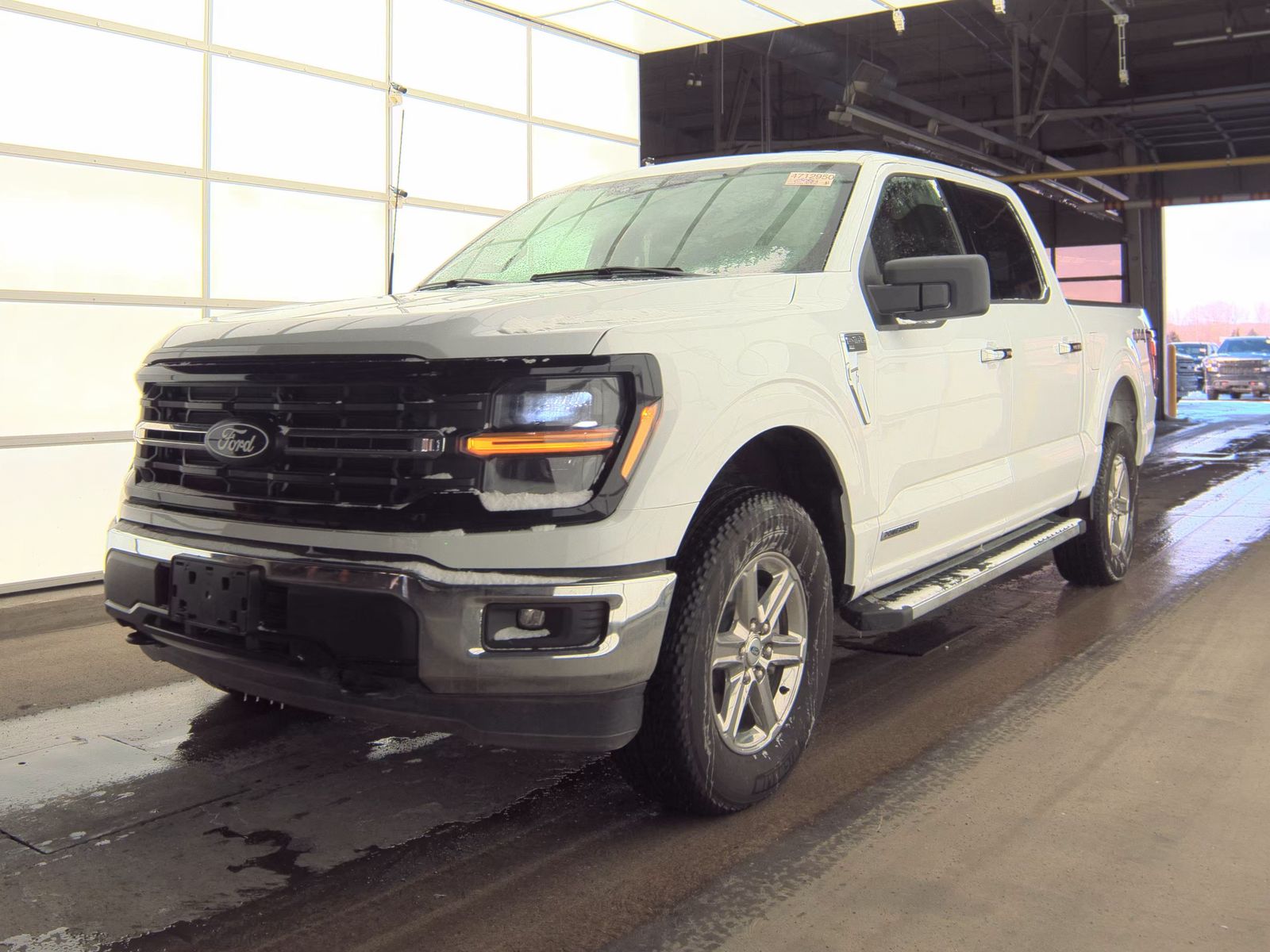 2025 Ford F-150 Hybrid XLT AWD