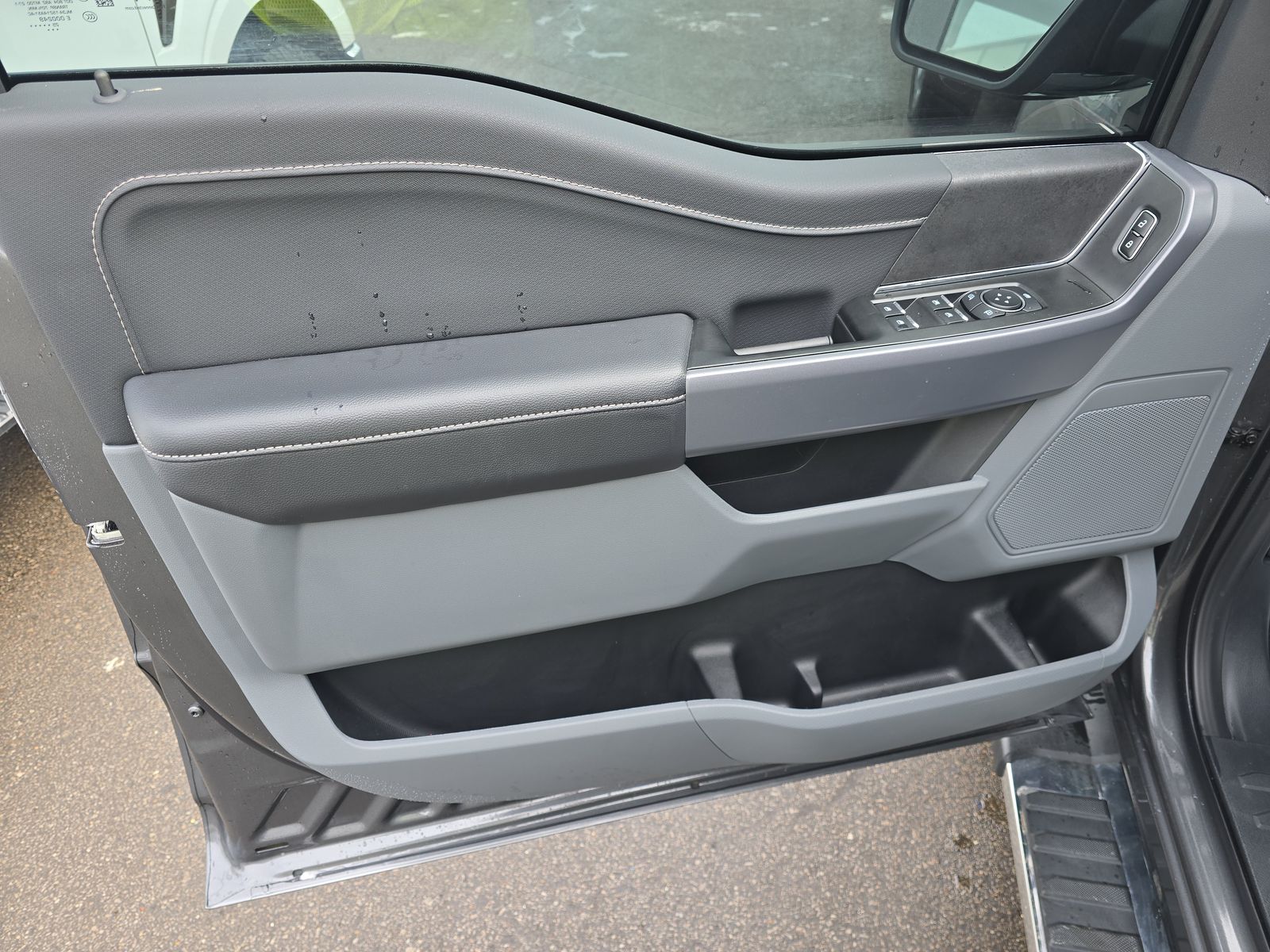 2025 Ford F-150 XLT AWD