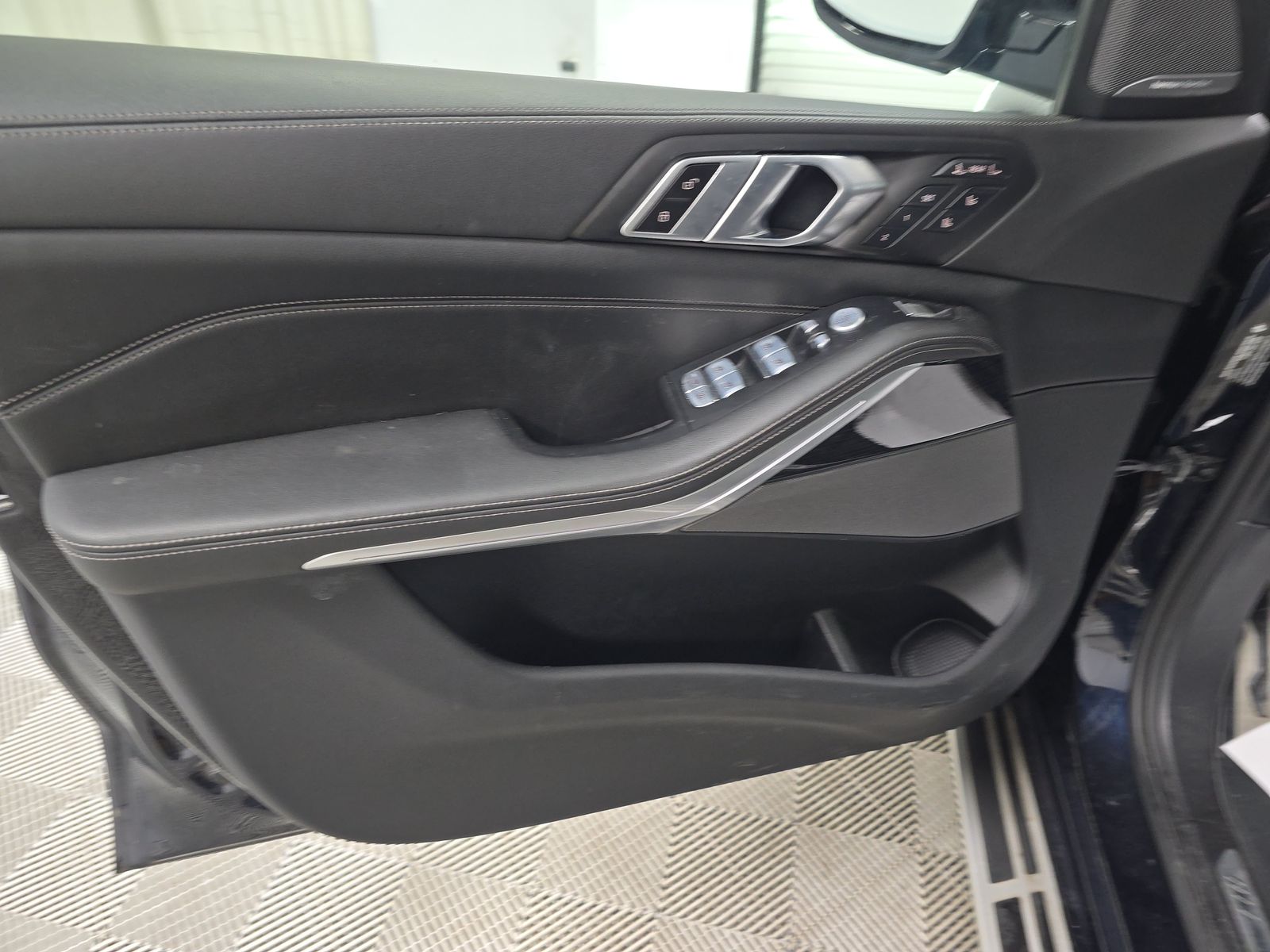 2024 BMW X7 xDrive40i AWD