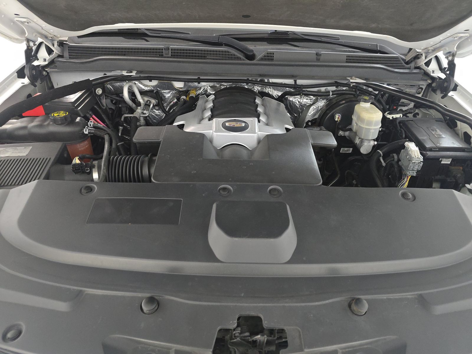 2016 Cadillac Escalade Luxury RWD