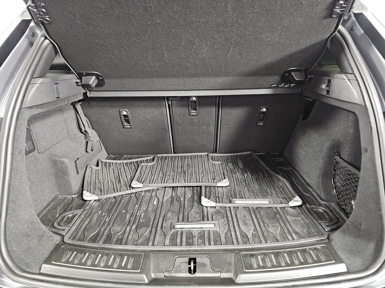 2023 Land Rover Range Rover Evoque R-Dynamic S AWD