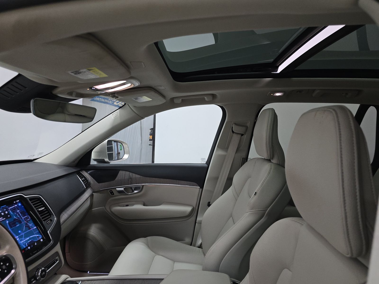 2024 Volvo XC90 B6 Plus AWD