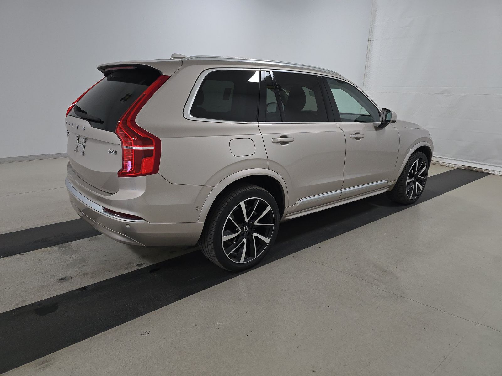 2024 Volvo XC90 B6 Plus AWD