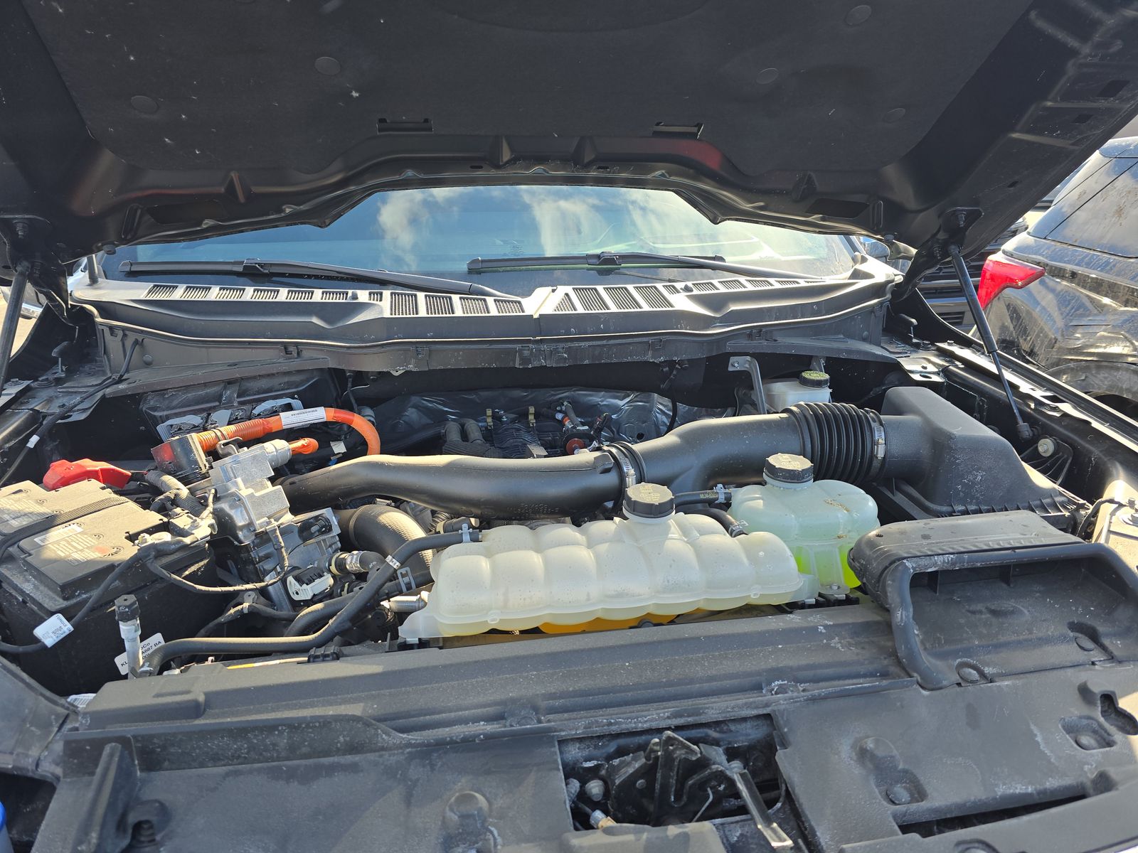 2024 Ford F-150 Hybrid Lariat AWD