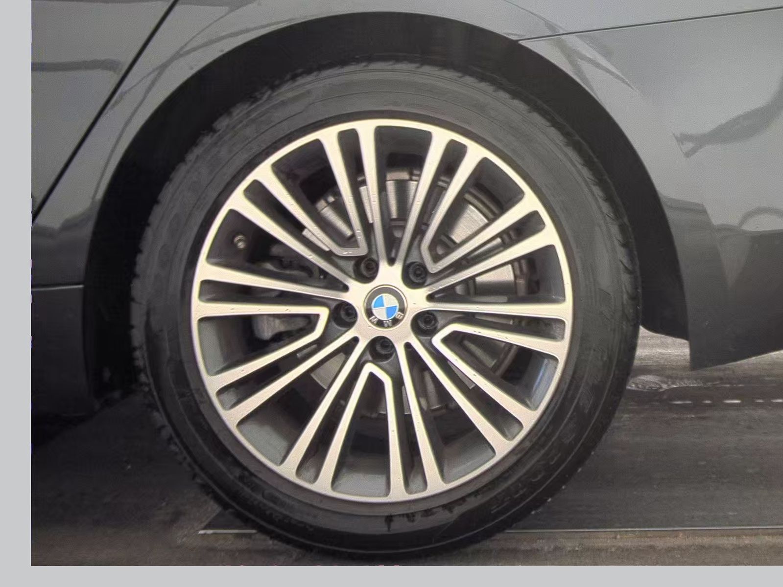 2018 BMW 5 Series 530i xDrive AWD